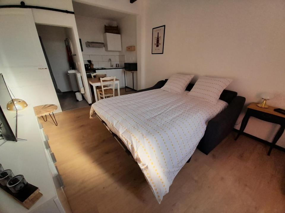 Les Fred's Apartment